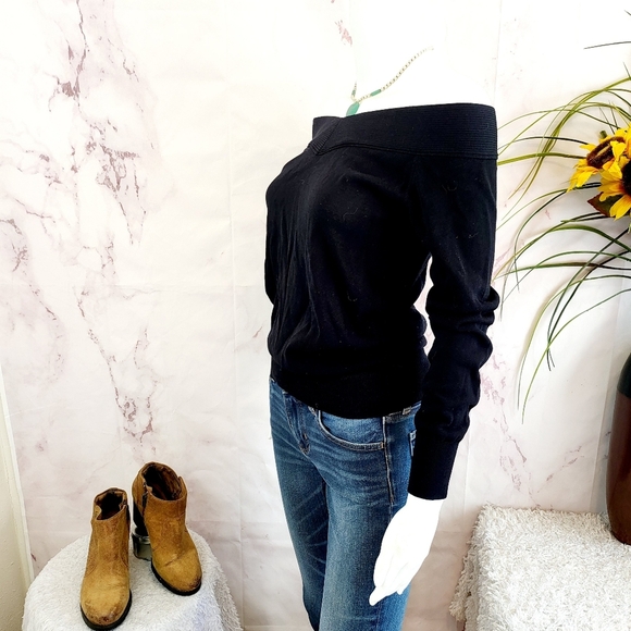 Reiss Chic Off-Shoulder Black sweater - Picture 2 of 7